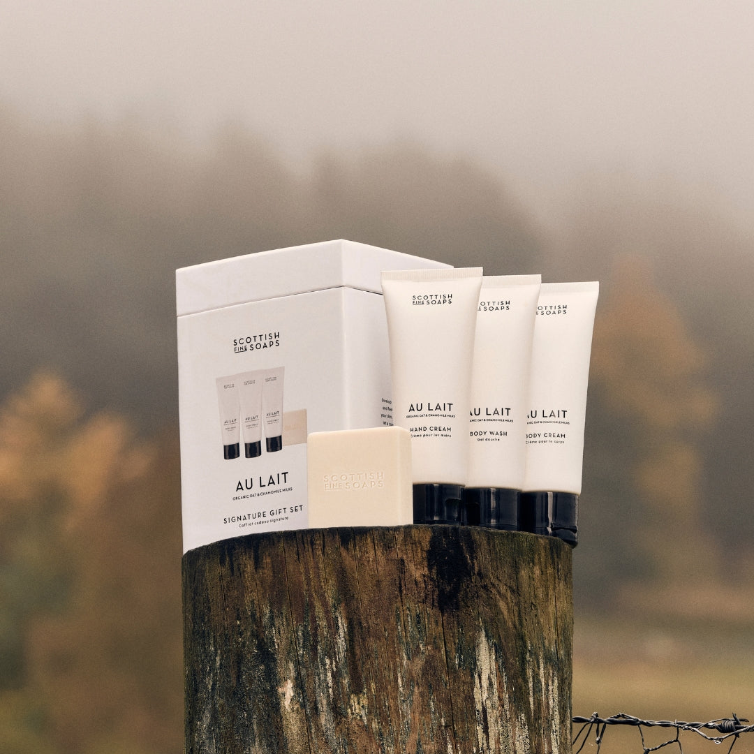 Scottish Fine Soaps Au Lait Signature zestaw 4 el. mleczny
