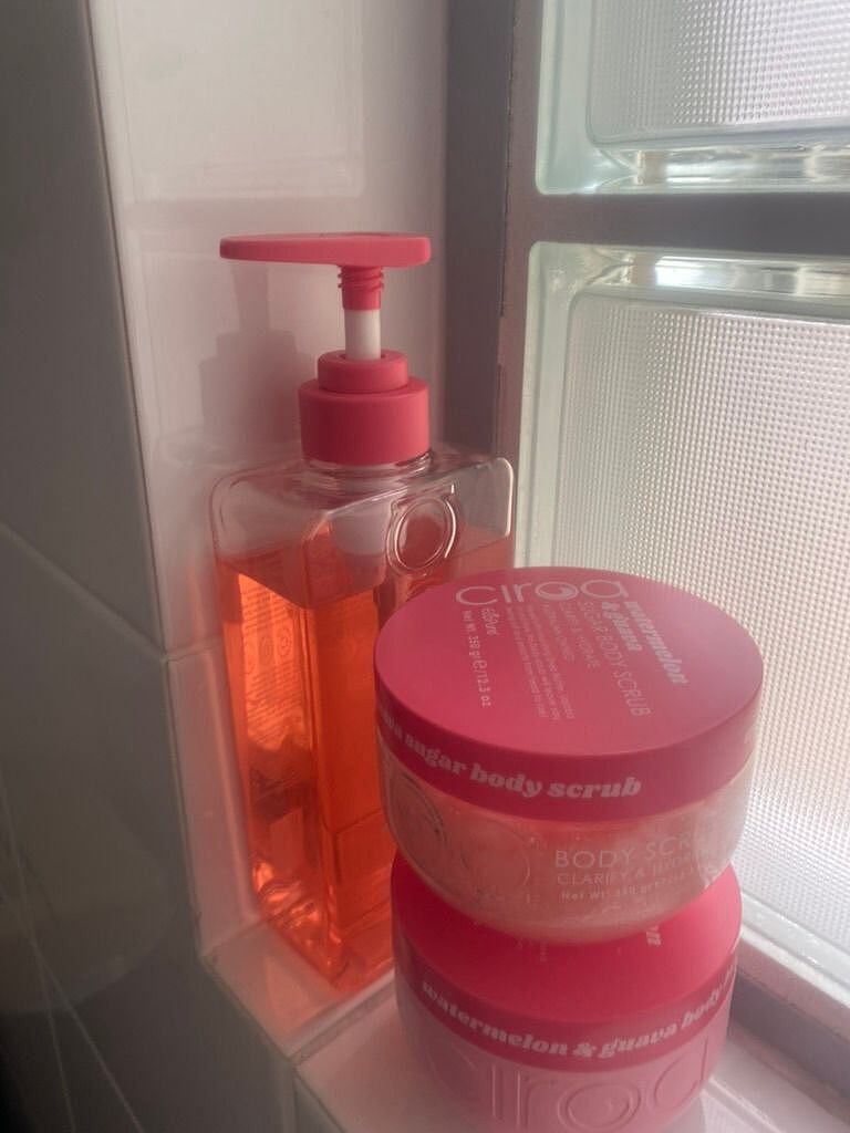 Ciroa Watermelon & Guava Zestaw do ciała arbuz