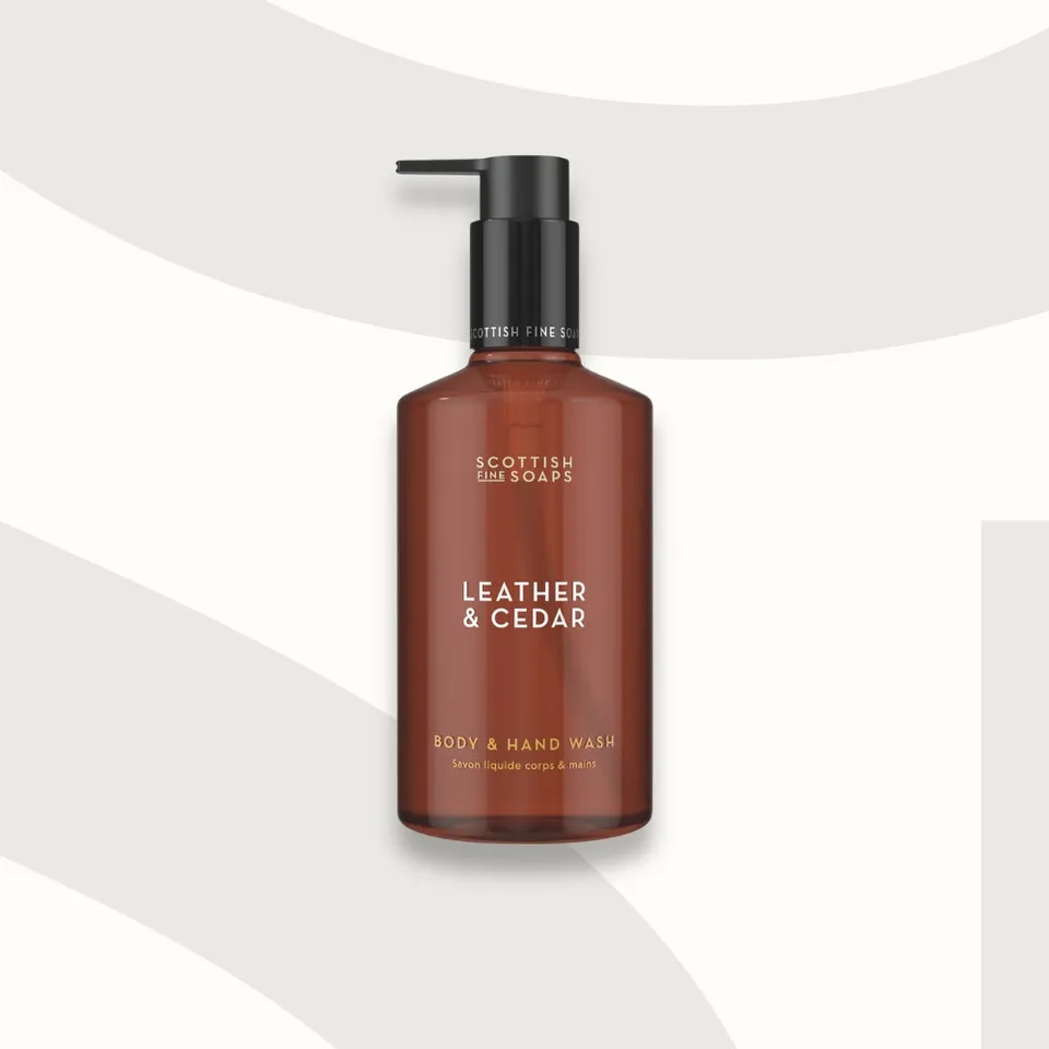 Scottish Fine Soaps Leather & Cedar żel do ciała i rąk 300 ml
