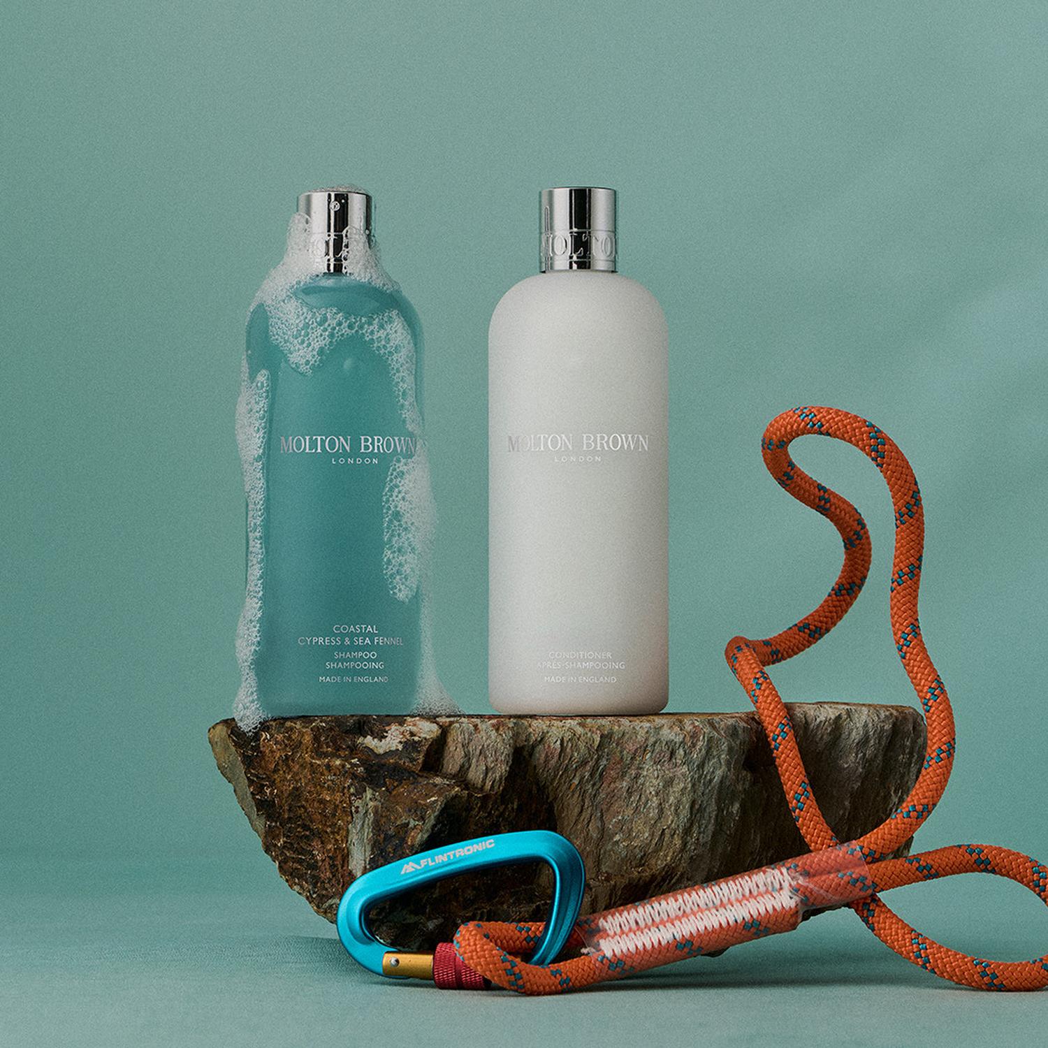 Molton Brown Coastal Cypress & Sea Fennel szampon 300 ml odświeżający