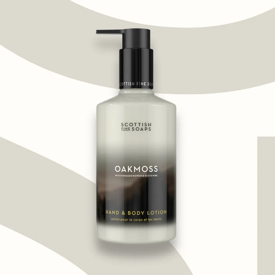 Scottish Fine Soaps Oakmoss balsam do ciała 300 ml leśny