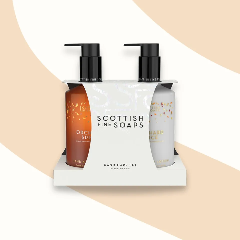 Scottish Fine Soaps Orchard Spice zestaw do rąk 2x300 ml owocowy