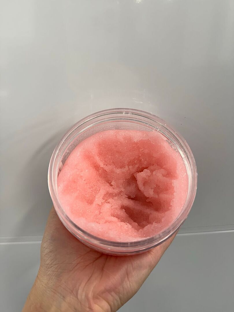 Ciroa Strawberry & Fig peeling do ciała 350 g wygładzający