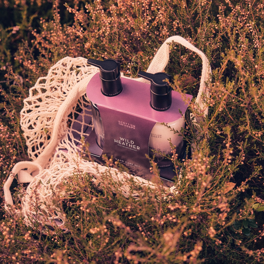 Scottish Fine Soaps Wild Heather zestaw 2x300 ml kwiatowy