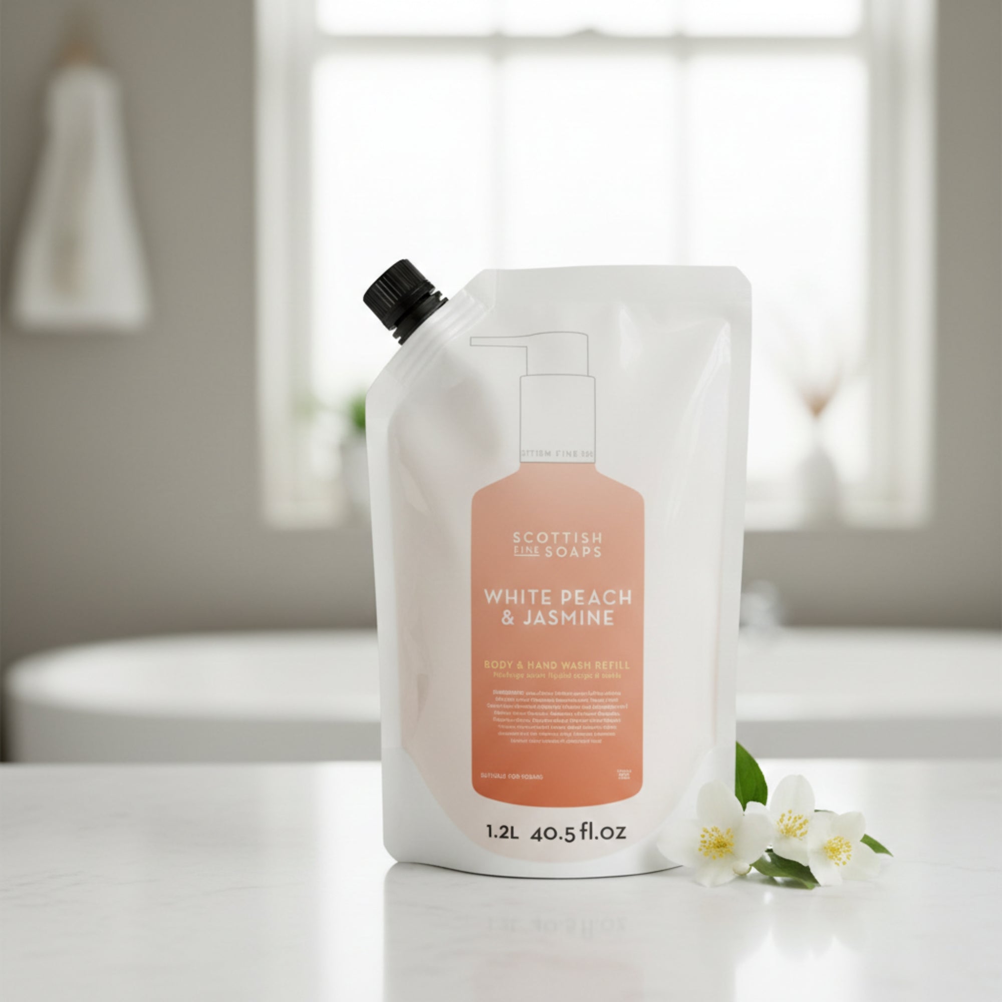 Scottish Fine Soaps White Peach & Jasmine Body & Hand Wash żel 1,2 l AHA