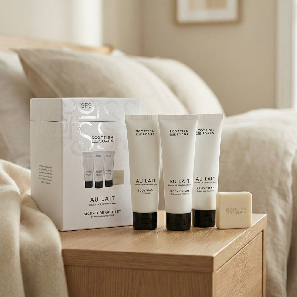 Scottish Fine Soaps Au Lait Signature zestaw 4 el. mleczny