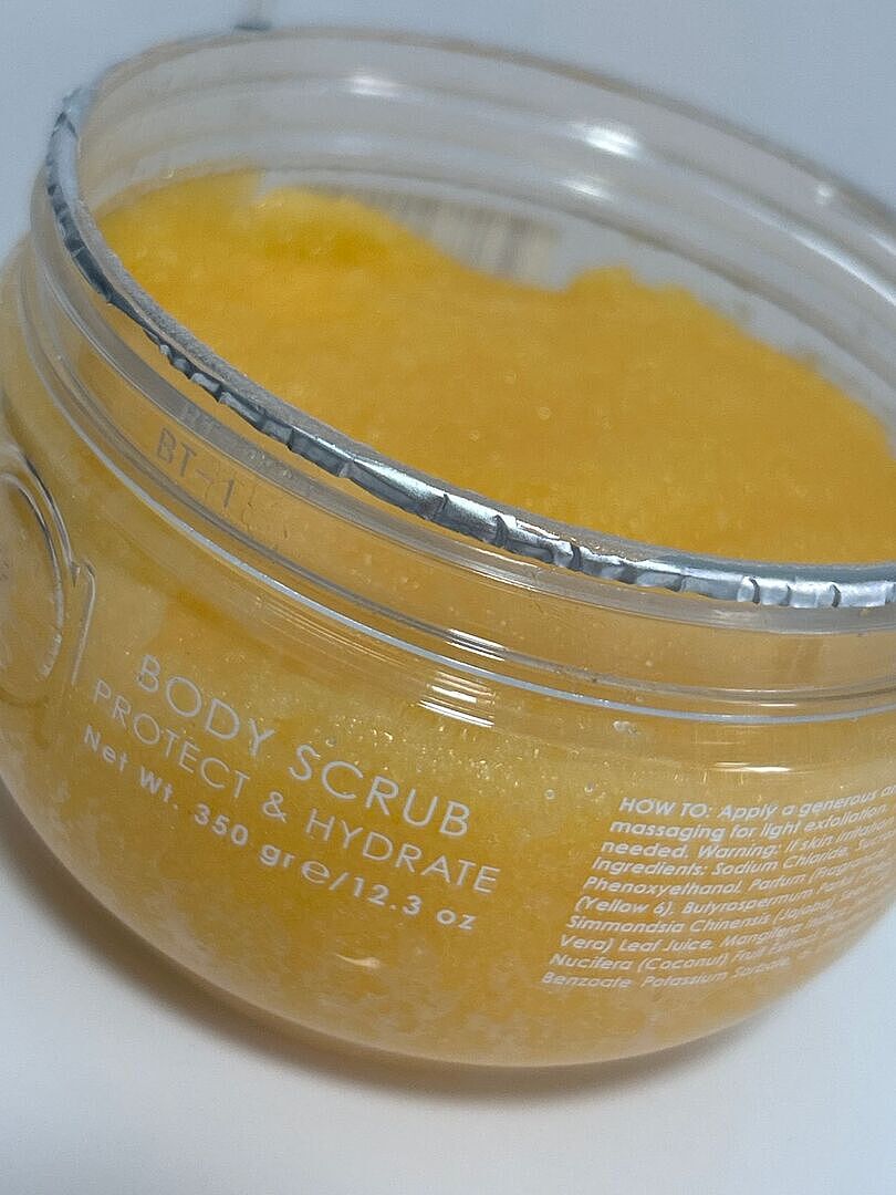Ciroa Mango & Coconut peeling do ciała 350 g mango-kokos